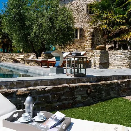 Il Castellaccio 8, Emma Villa