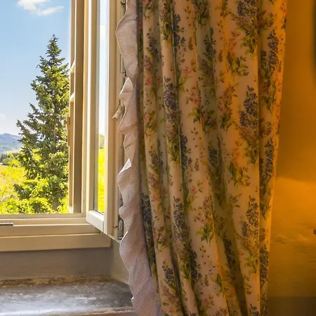 Il Castellaccio 8, Emma *