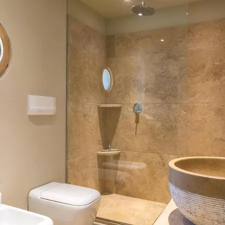 Il Castellaccio 8, Emma