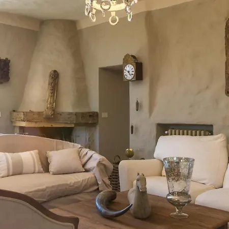 Il Castellaccio 8, Emma Brisighella