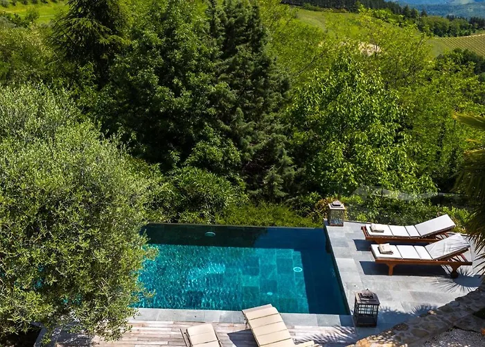 Il Castellaccio 8, Emma