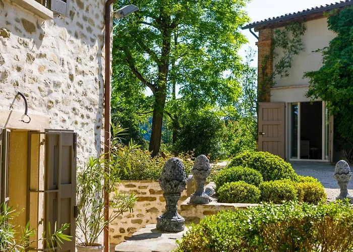 Il Castellaccio 8, Emma Brisighella